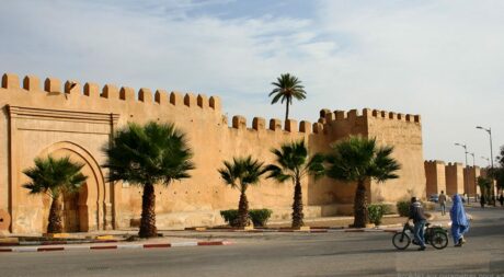 https://www.immotaroudant.com/bien/riad-des-arcades/